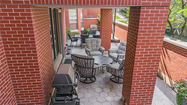 $795,000 | 4900 Central Street, Unit 101, Kansas City, MO 64112