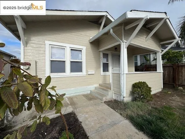 $2,600 | 916 West 10th Street, Antioch, CA 94509