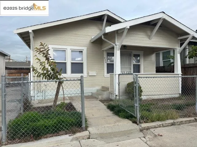 $2,600 | 916 West 10th Street, Antioch, CA 94509