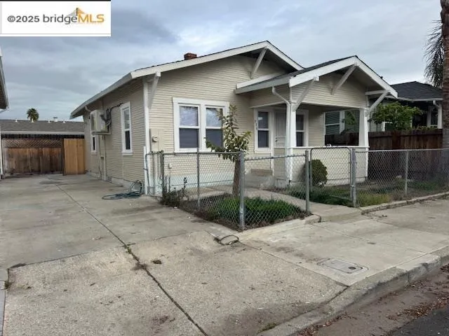 $2,600 | 916 West 10th Street, Antioch, CA 94509