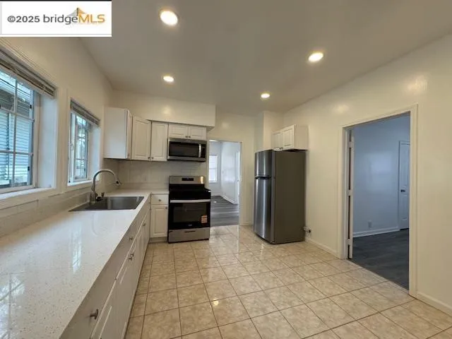 $2,600 | 916 West 10th Street, Antioch, CA 94509