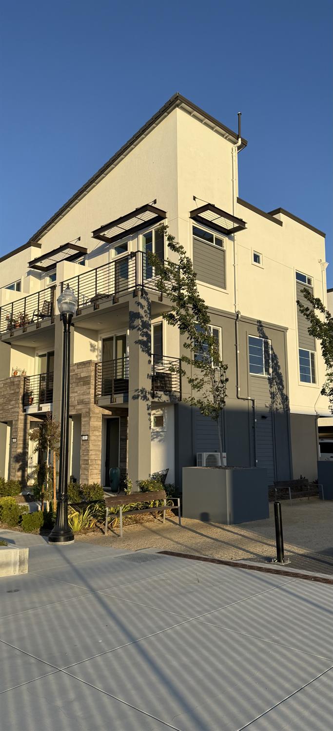 405 Sentinel Drive Alameda, CA 94501 - Photo 7 of 27