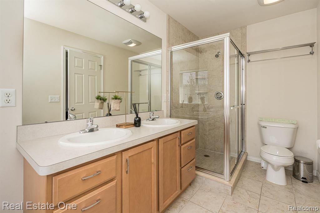 3296 Fantail Drive Rochester Hills, MI 48309 - Photo 19 of 41