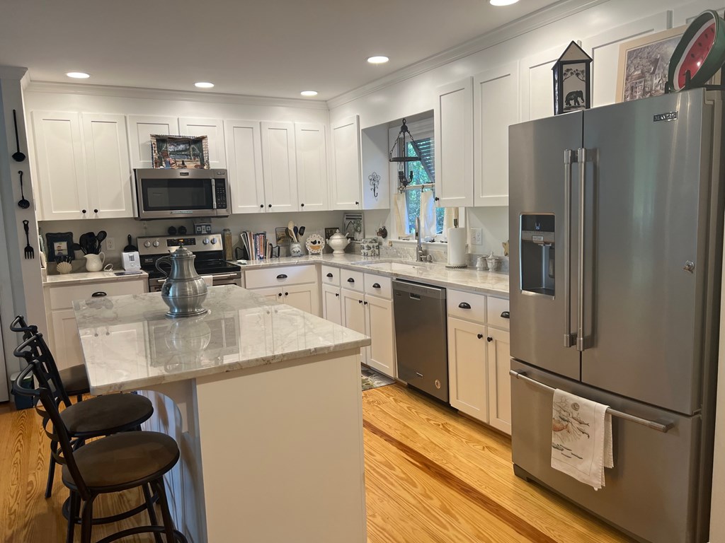 227 Cove Road Greenwood, SC 29646 - Photo 8 of 34 Gallery Image 8