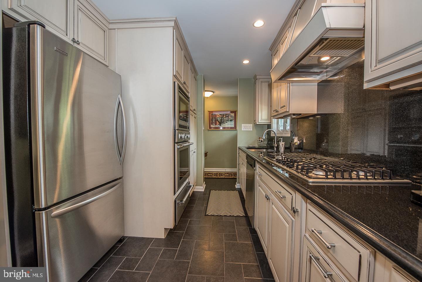 809 Matsonford Road Villanova, PA 19085 - Photo 7 of 21