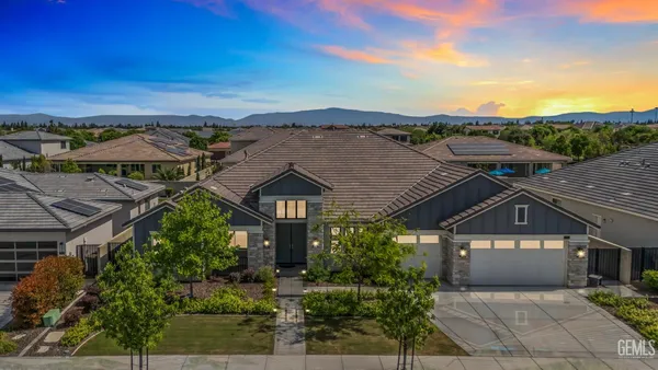 $1,095,000 | Undisclosed Address, Bakersfield, CA 93311