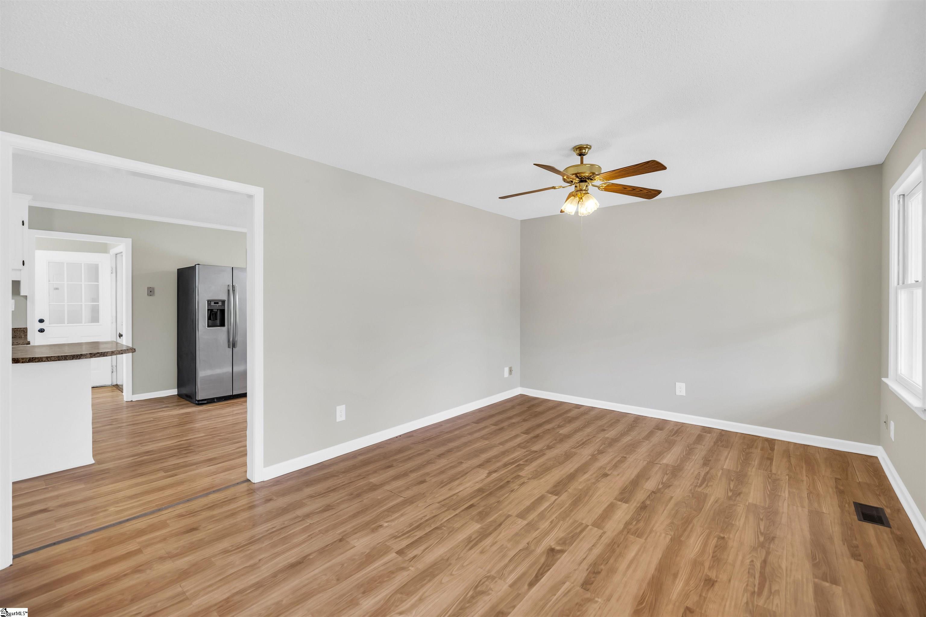 116 Flowers Road Greenwood, SC 29649 - Photo 5 of 35