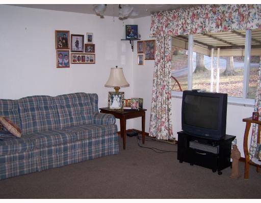 270 Crab Run Road Prospect, PA 16052 - Photo 6 of 7 Living Room.