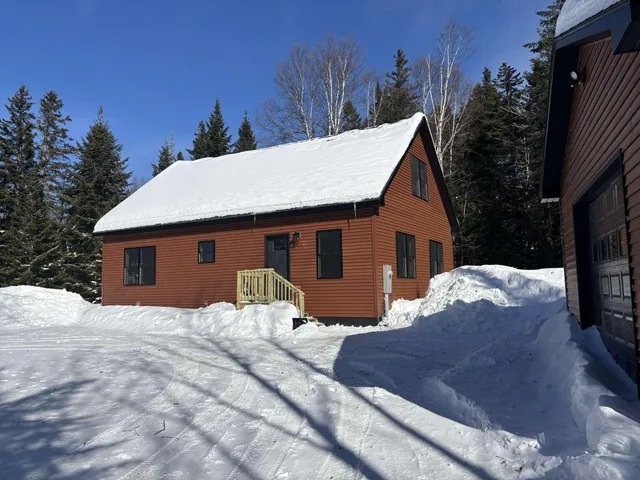 $759,000 | 4 Barbara Lane, Rangeley, ME 04970