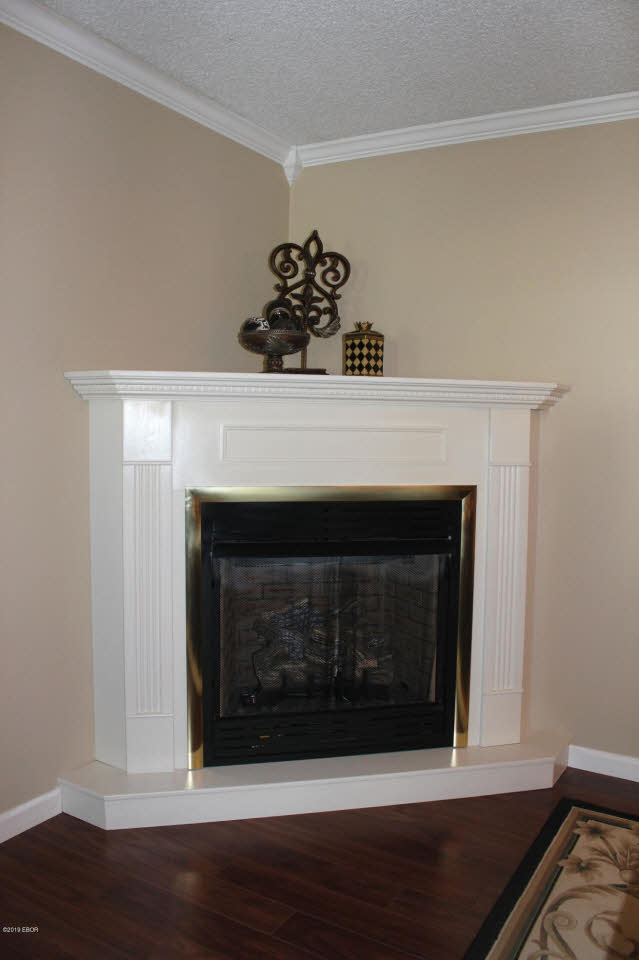 995 Caprice Road West Frankfort, IL 62896 - Photo 8 of 30 Gallery Image 8