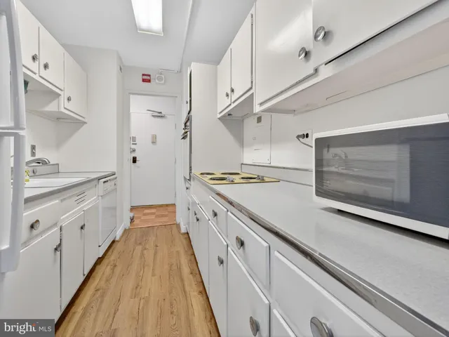 $499,900 | 4600 Connecticut Avenue Northwest, Unit 223, Washington, DC 20008