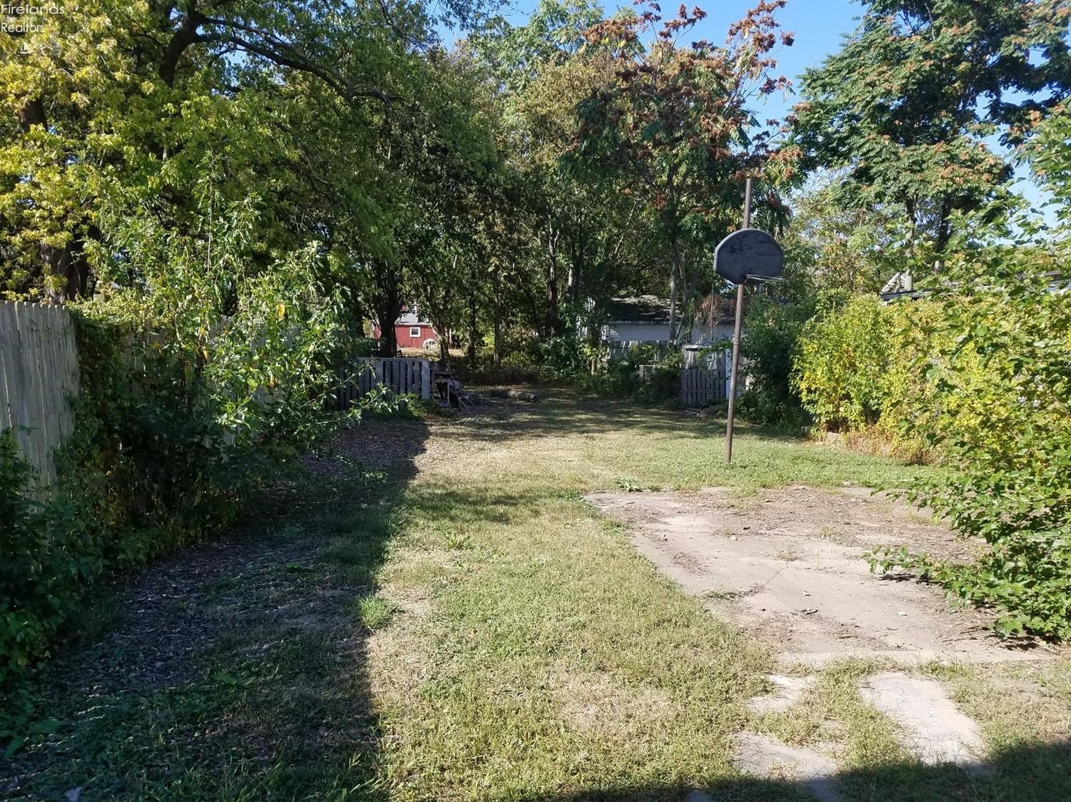 413 Perry Street Sandusky, OH 44870 - Photo 7 of 9 Gallery Image 7