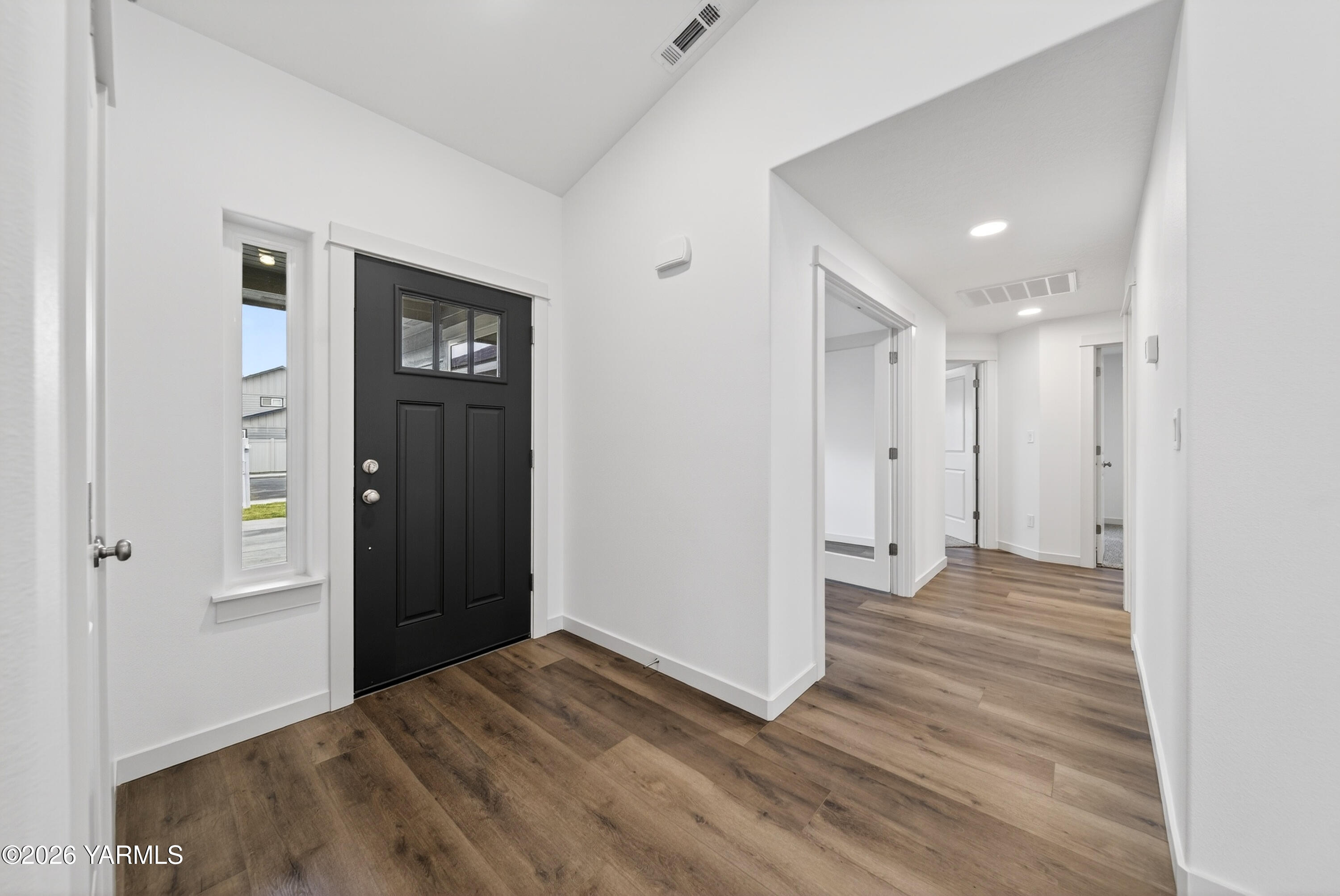 4707 Woolsey Lane Yakima, WA 98903 - Photo 5 of 13 4707 W. Woolsey-19