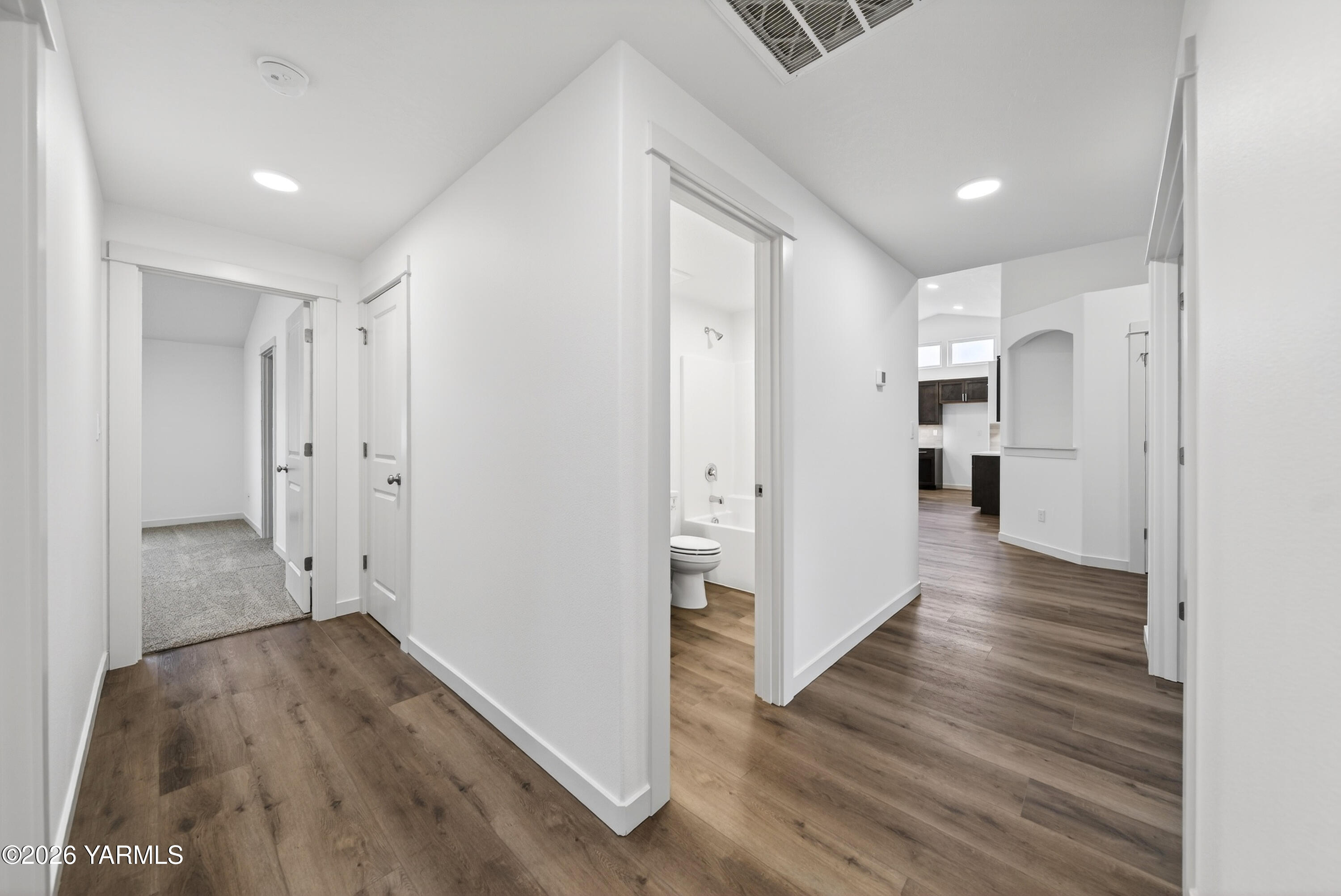 4707 Woolsey Lane Yakima, WA 98903 - Photo 8 of 13 4707 W. Woolsey-26