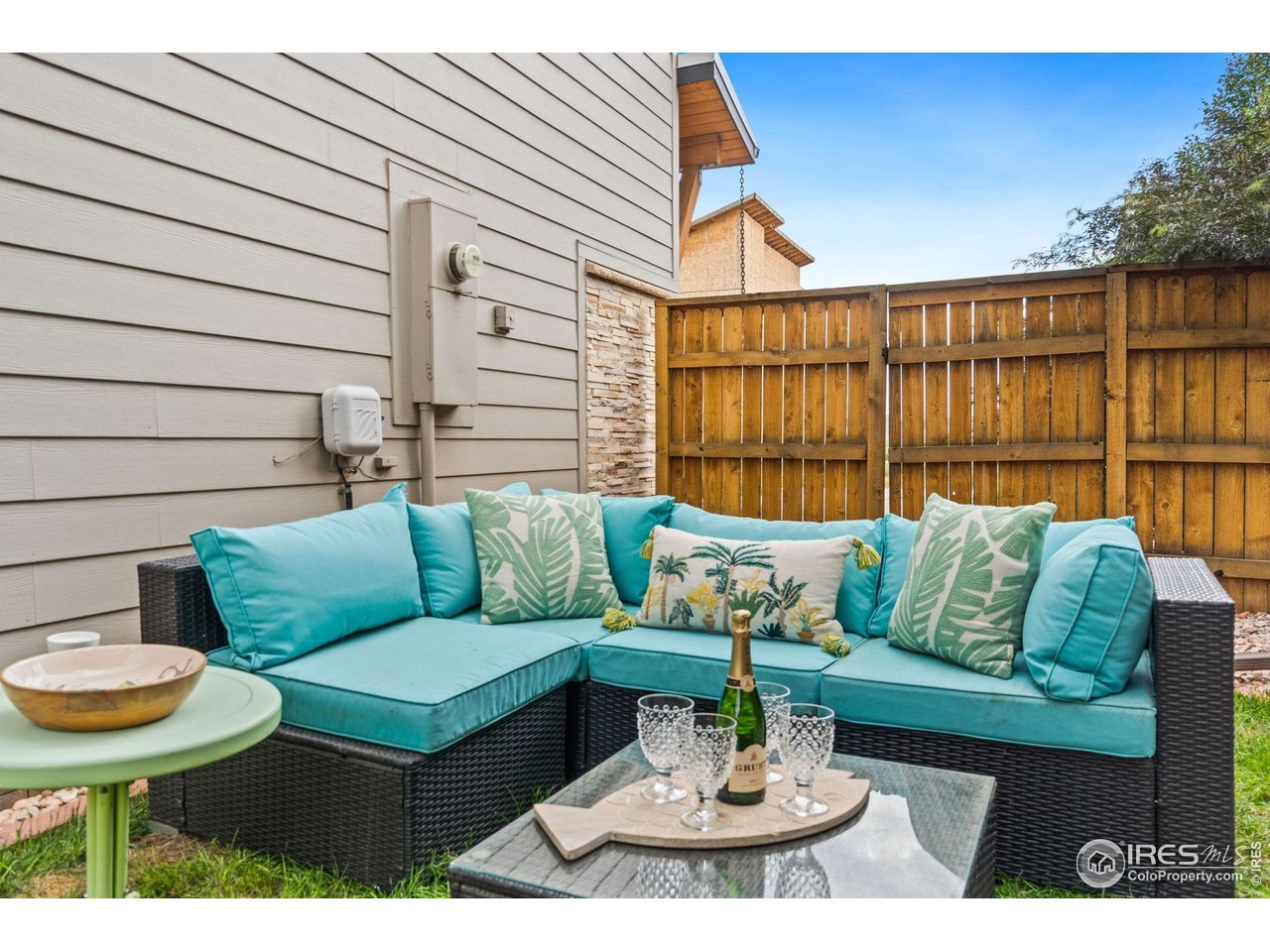 403 Osiander Street Fort Collins, CO 80524 - Photo 24 of 25 Entertain outside too!