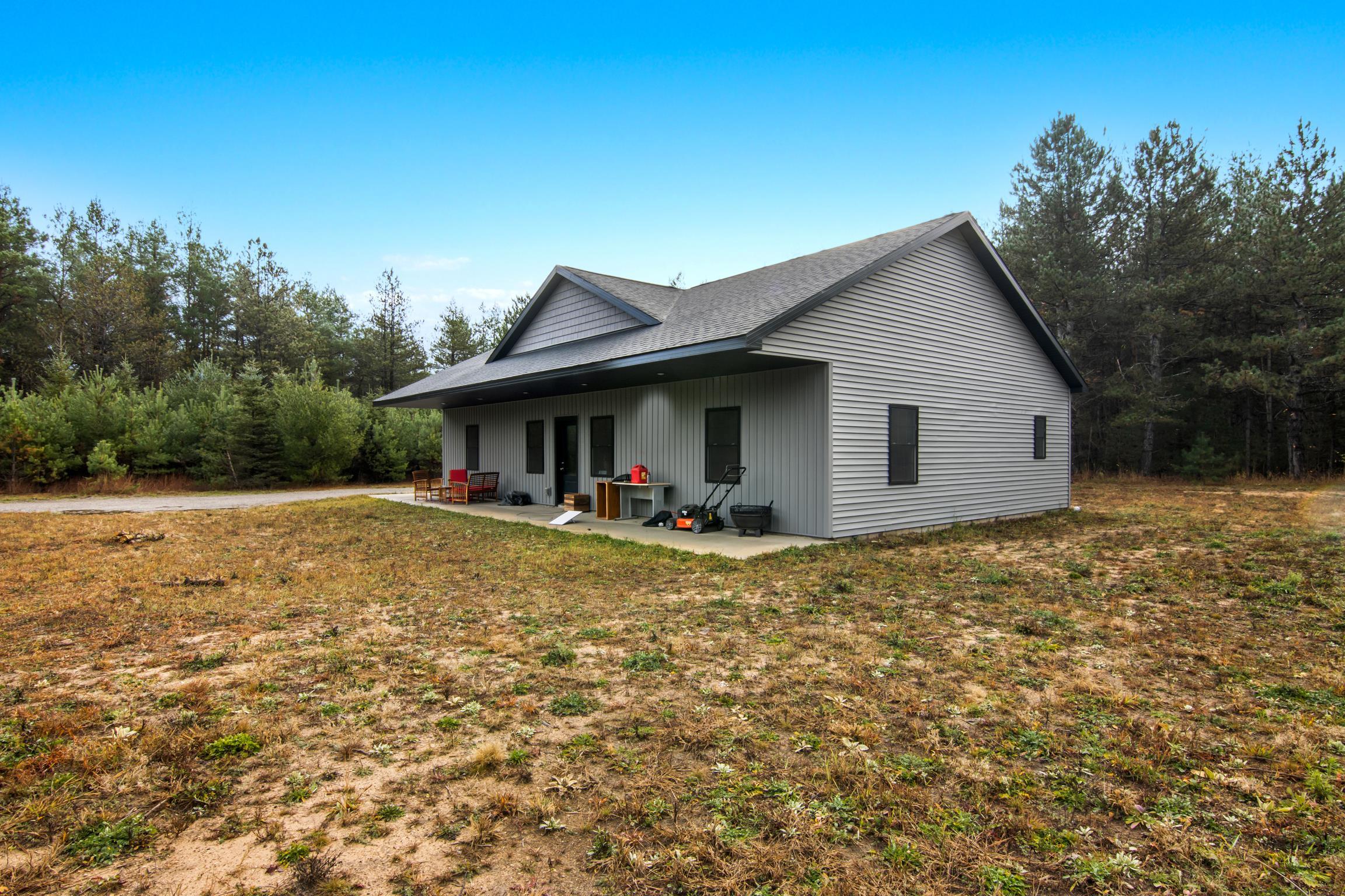 3432 Tyler Road Southeast Kalkaska, MI 49646 - Photo 2 of 26 1928877-2bdeee87-aab0-49f6-ac82-cf3a28e327d0.JPG