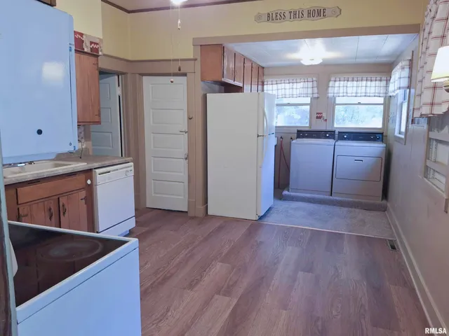 $90,000 | 283 West Walnut Street, Canton, IL 61520