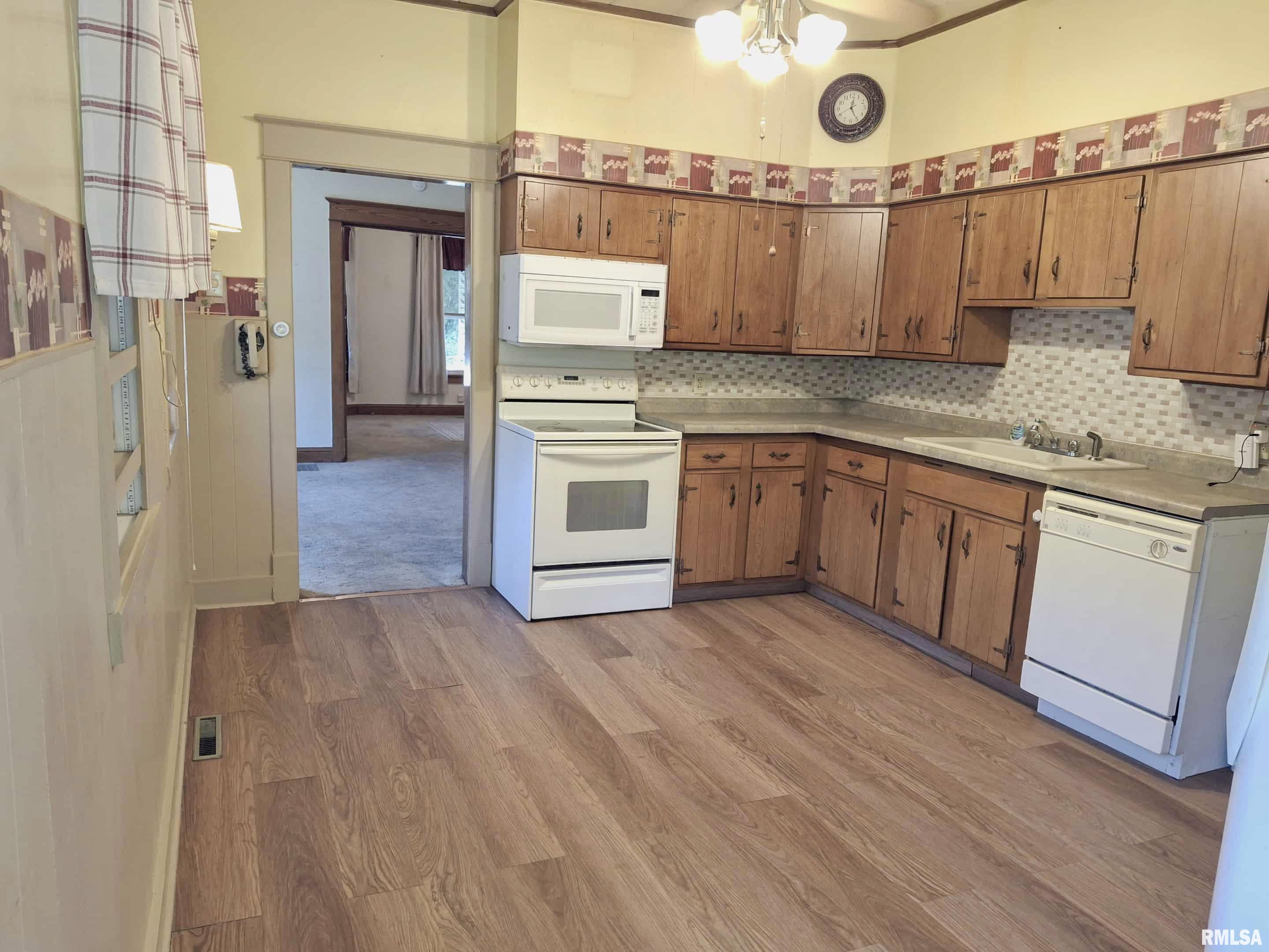 283 West Walnut Street Canton, IL 61520 - Photo 29 of 55