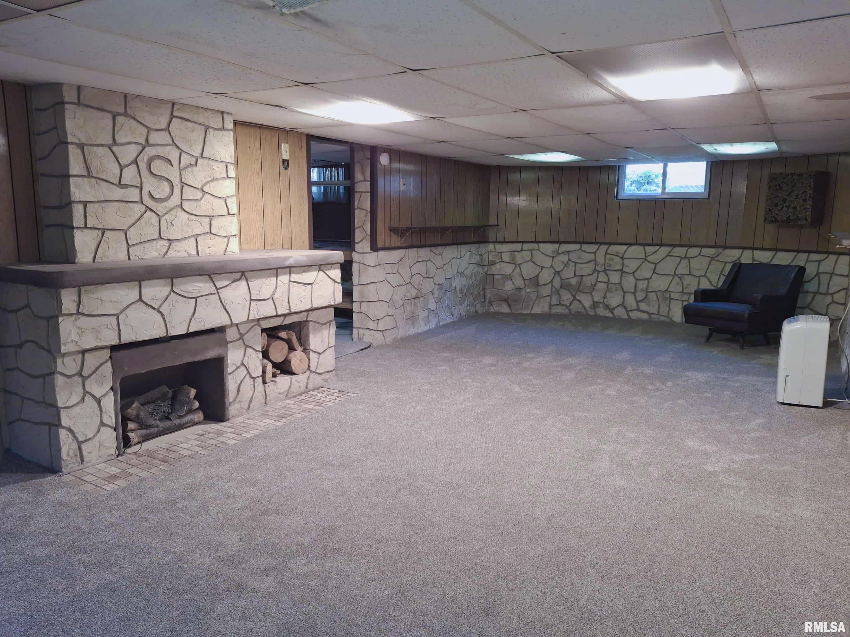 283 West Walnut Street Canton, IL 61520 - Photo 30 of 55