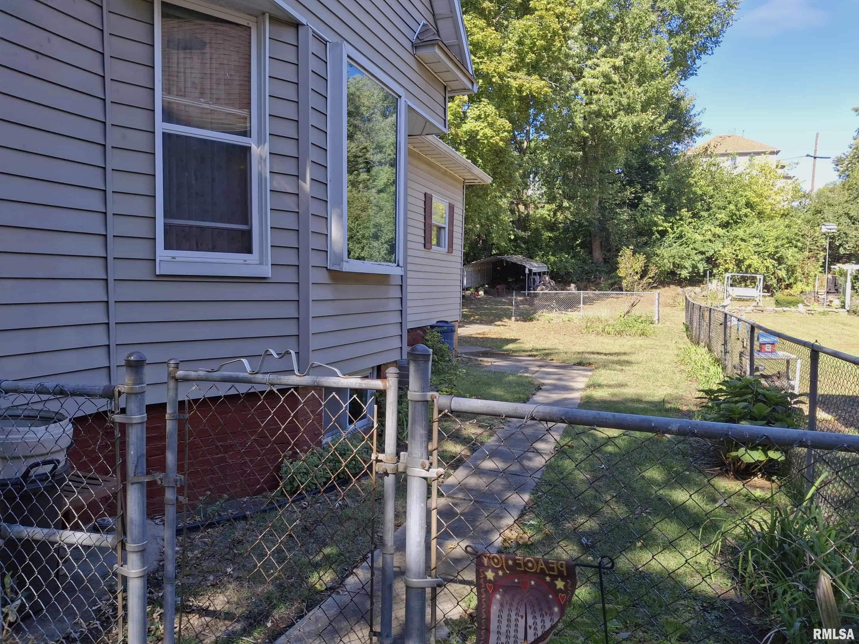 283 West Walnut Street Canton, IL 61520 - Photo 44 of 55