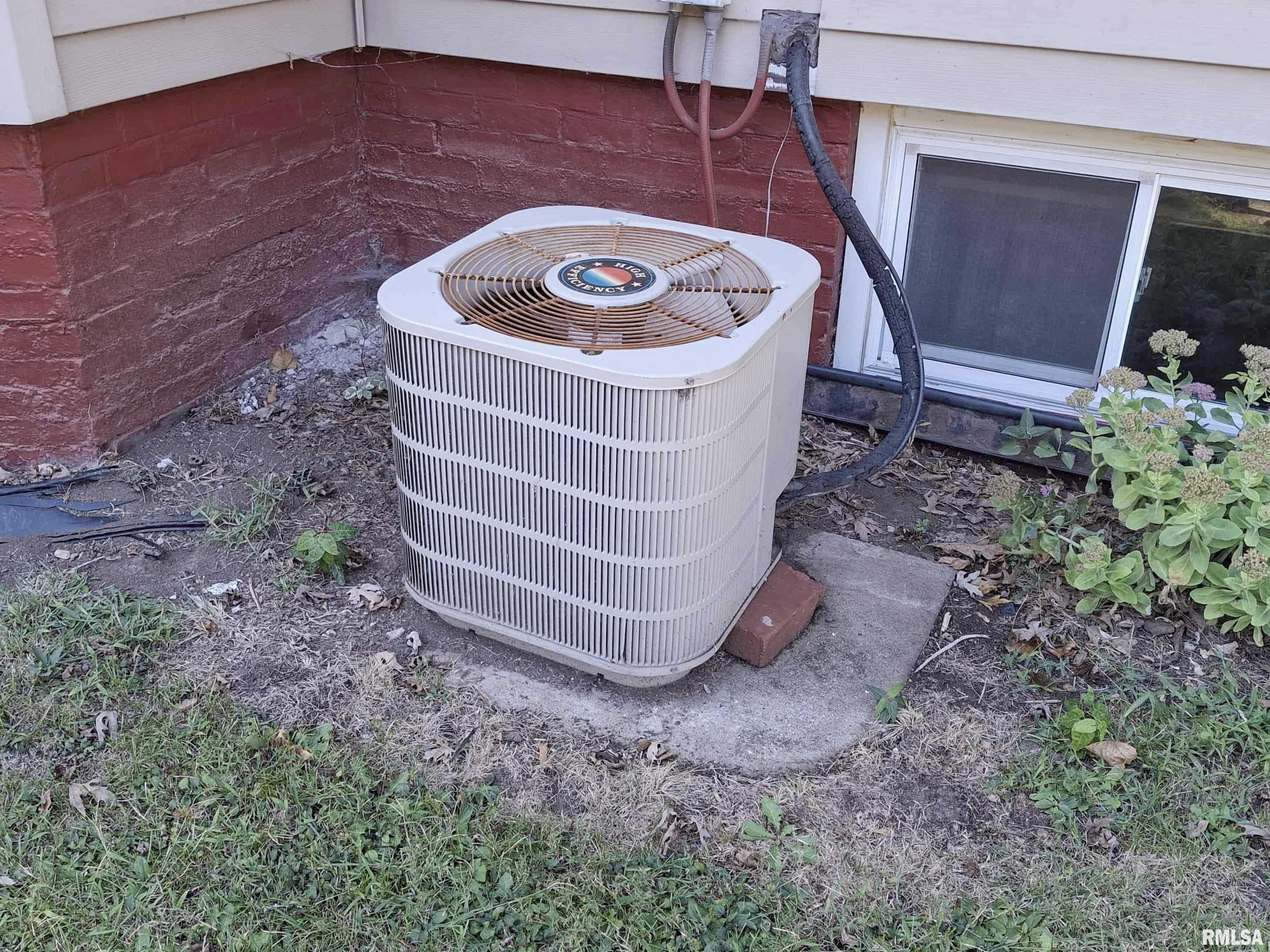 283 West Walnut Street Canton, IL 61520 - Photo 54 of 55