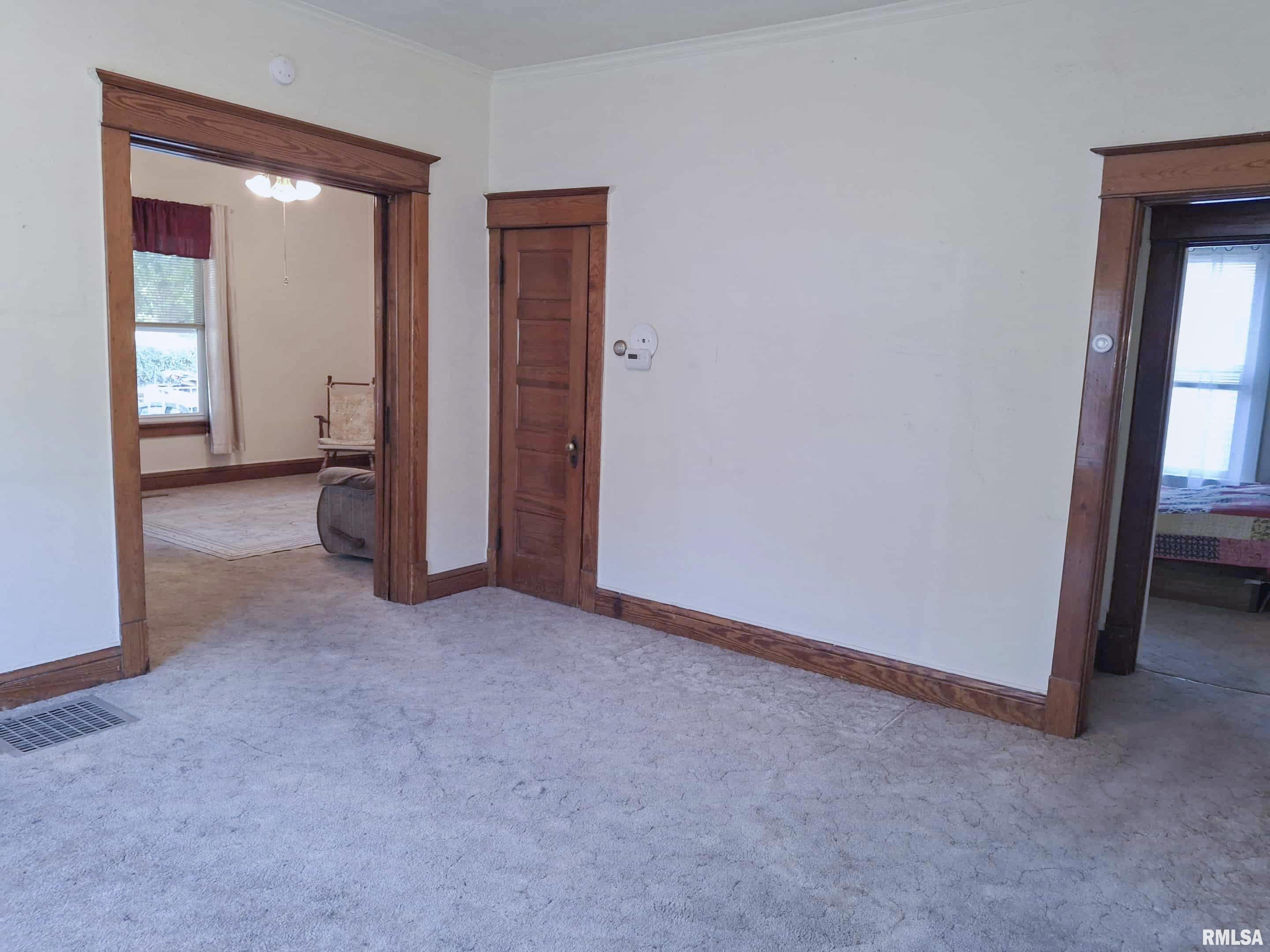 283 West Walnut Street Canton, IL 61520 - Photo 7 of 55