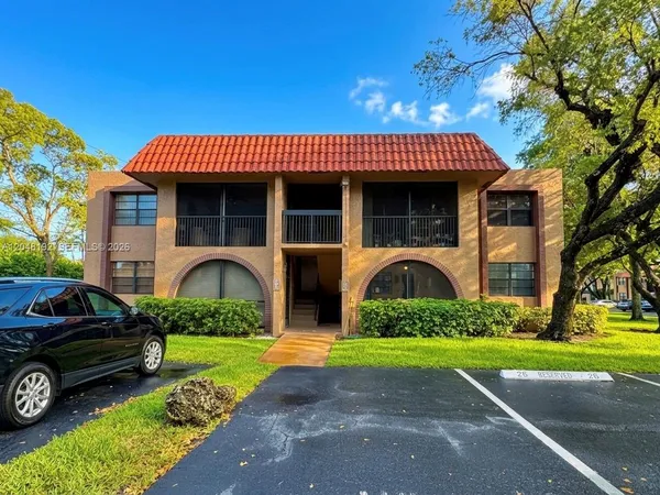 $2,400 | 8600 Northwest 34th Place, Unit B102, Sunrise, FL 33351