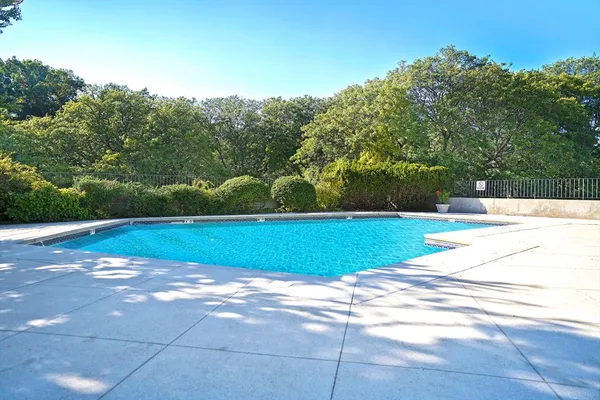 $2,850 | 83 Presidential Drive, Unit 6, Quincy, MA 02169