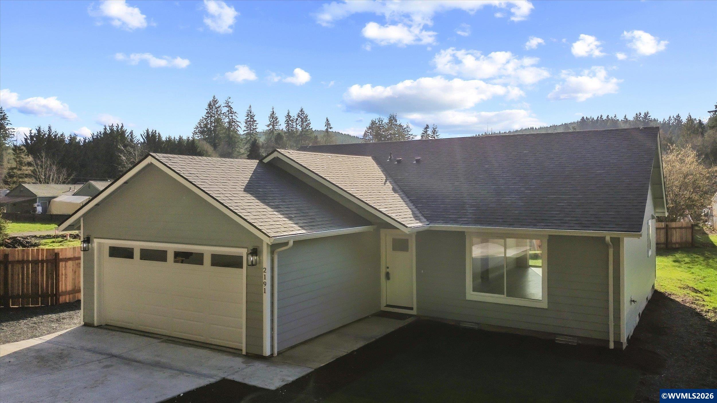 2201 Ames Creek Road Sweet Home, OR 97386 - Photo 2 of 41