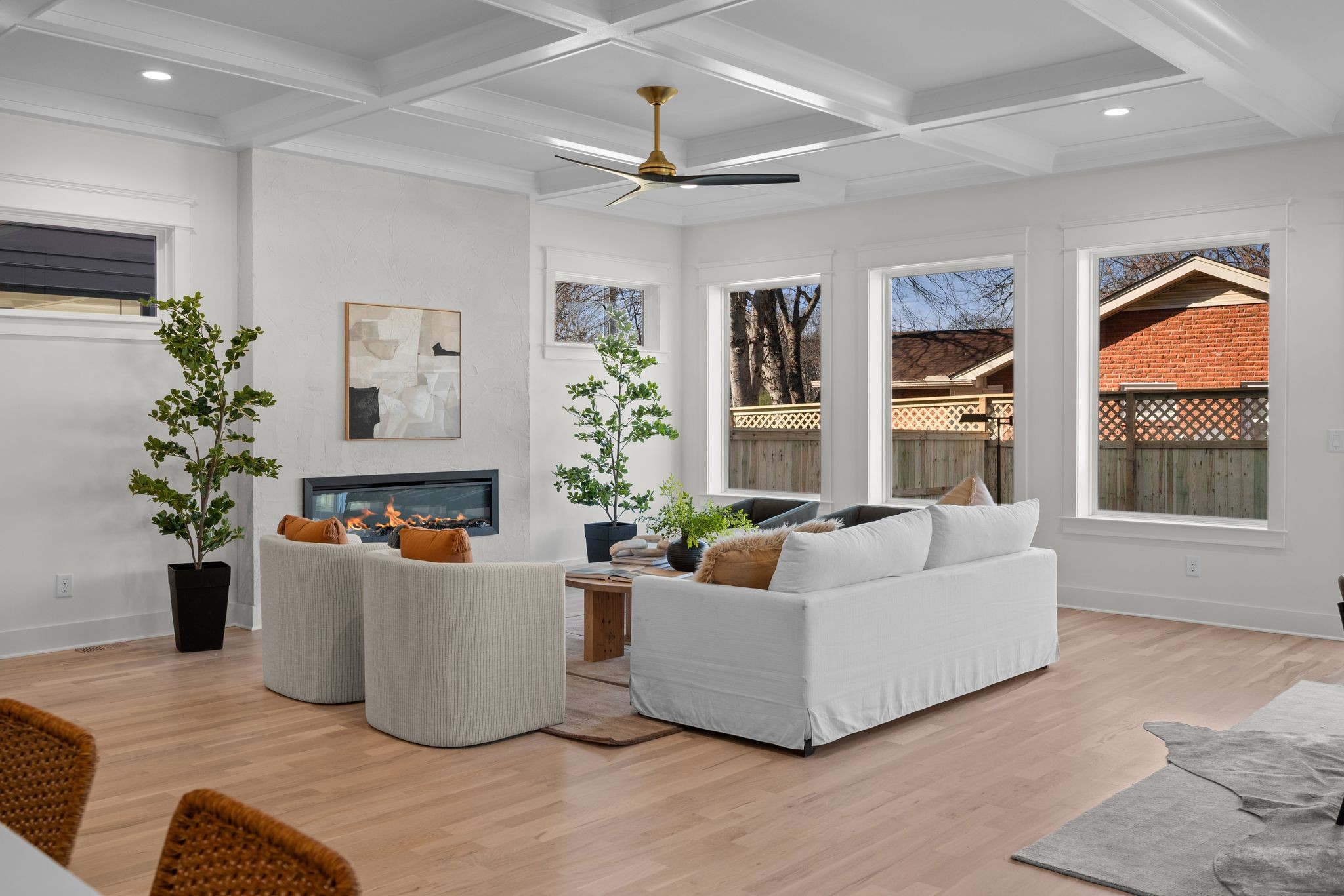 6103 Henry Ford Drive Nashville, TN 37209 - Photo 19 of 40 a living room with furniture and a large window