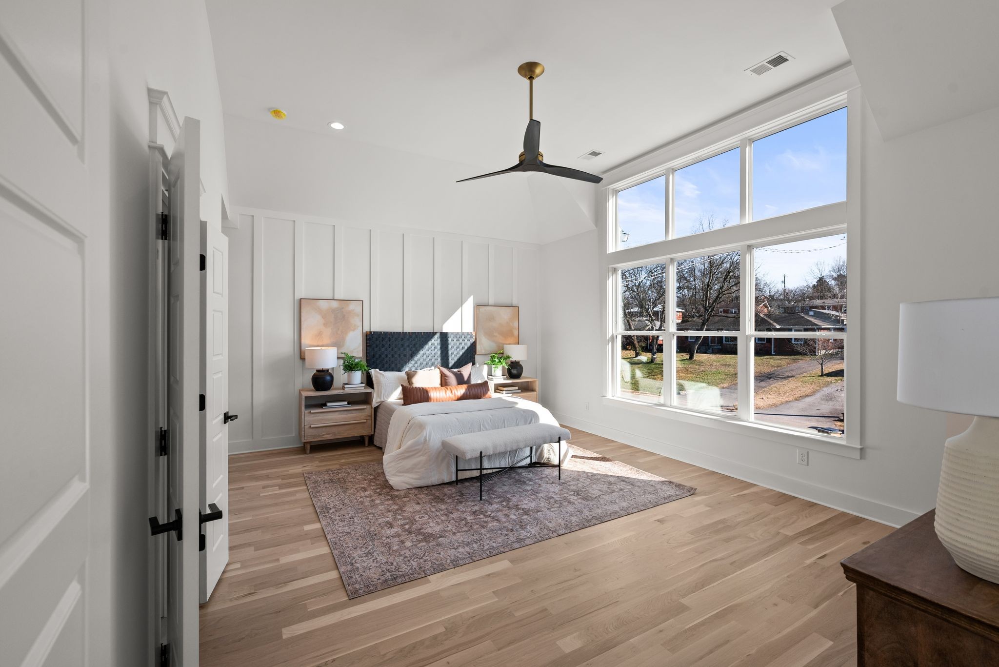 6103 Henry Ford Drive Nashville, TN 37209 - Photo 24 of 40 a living room with furniture window and wooden floor