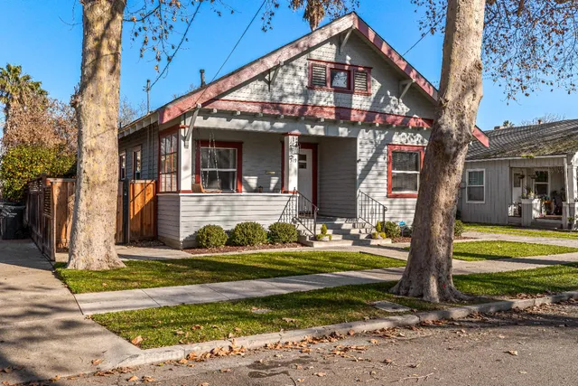a view of a house with a swimming pool