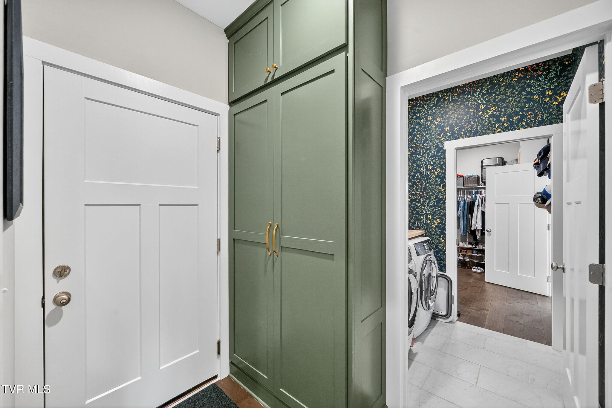 118 Gunners Way Gray, TN 37615 - Photo 28 of 33 Mudroom