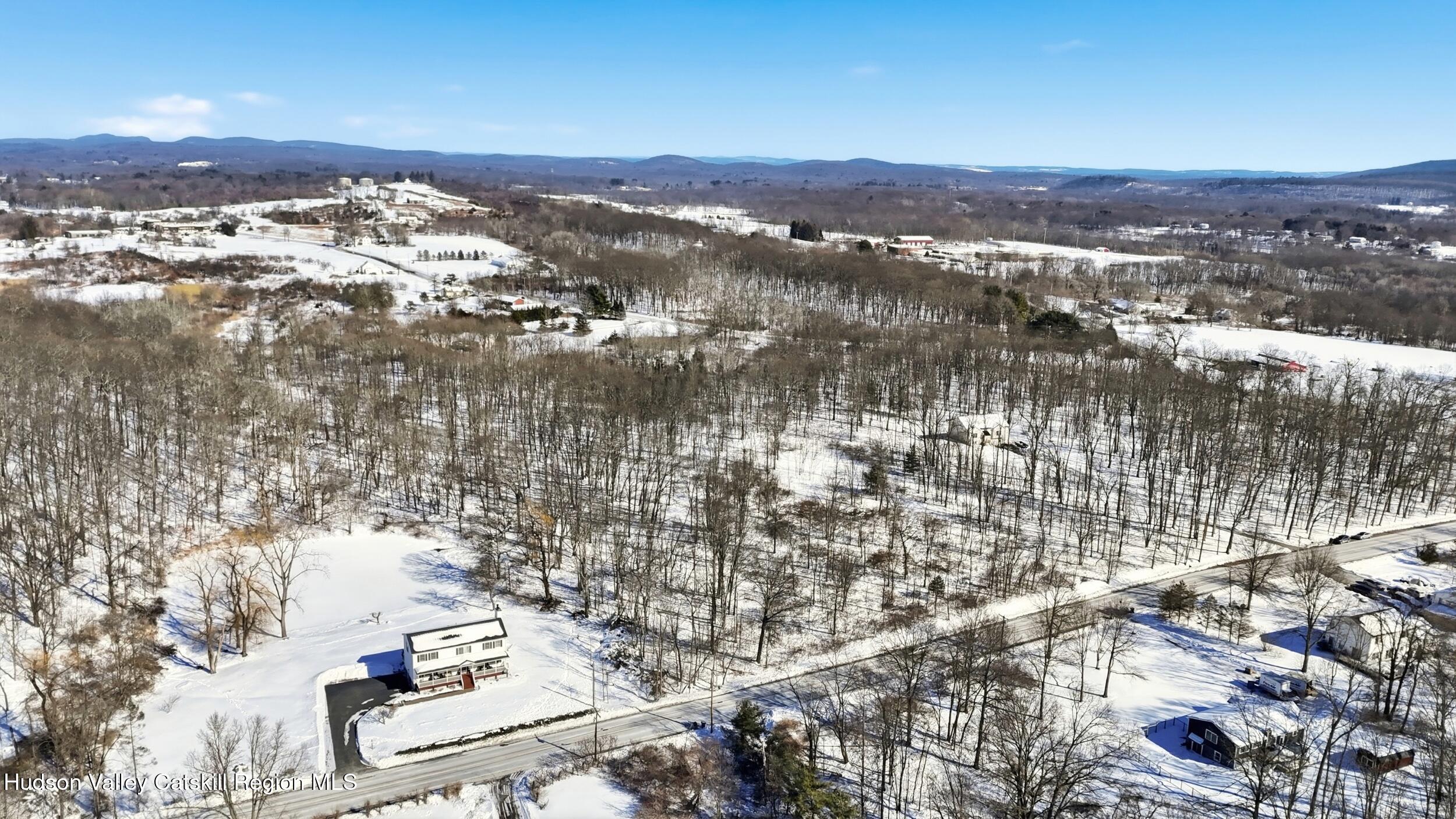 83 Jansen Road, Unit WEST OF 85 JANSEN RD ) New Paltz, NY 12561 - Photo 5 of 12 Convenient location
