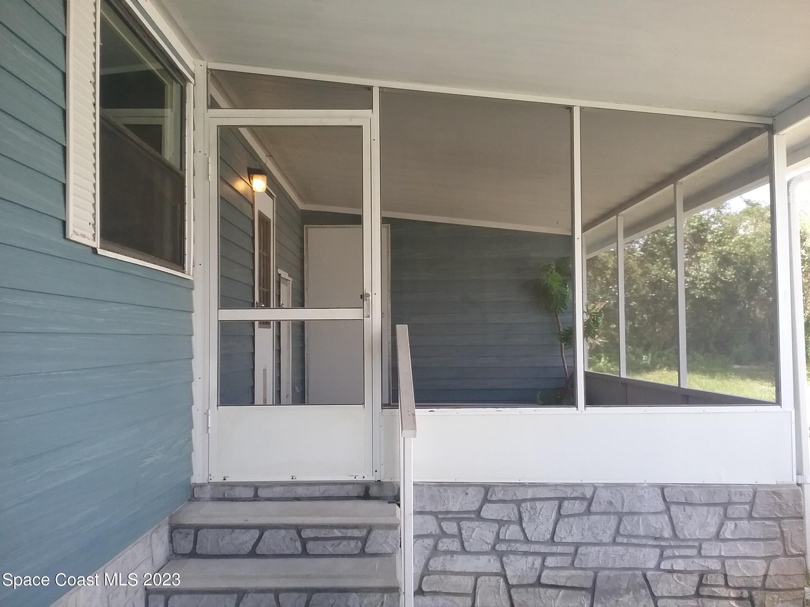 1609 Ridge Drive Cocoa, FL 32926 - Photo 5 of 30 20180603_112758