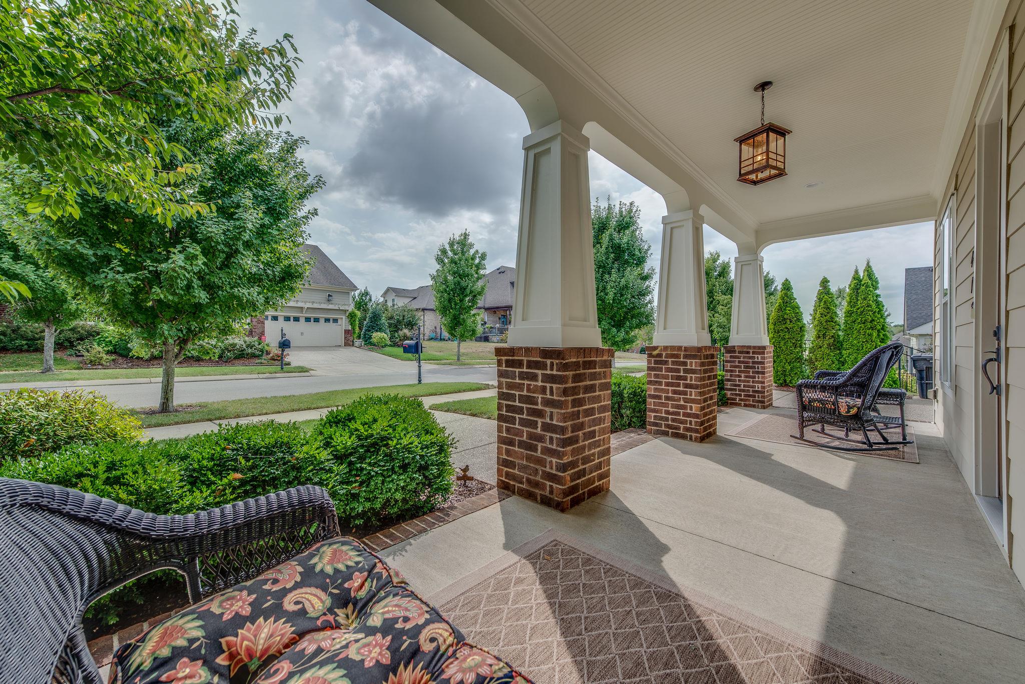 413 Alfred Ladd Road East Franklin, TN 37064 - Photo 4 of 30 Gallery Image 4