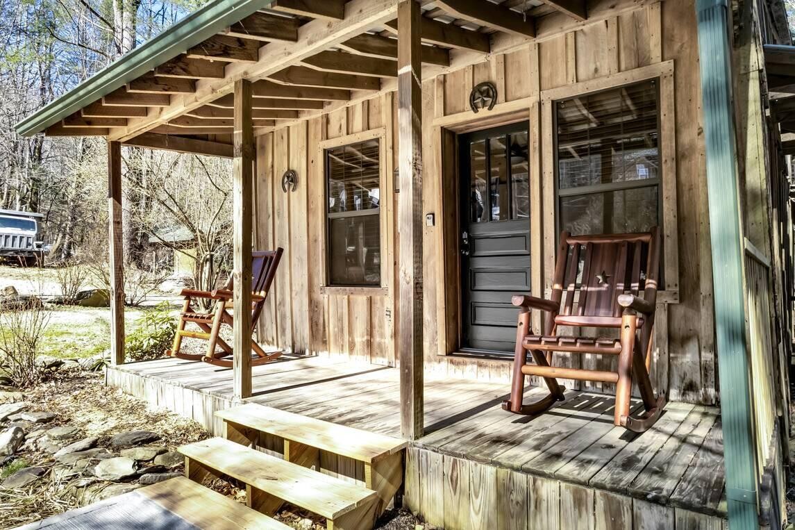 4560 Redwood Road Cosby, TN 37722 - Photo 13 of 16 Gallery Image 13