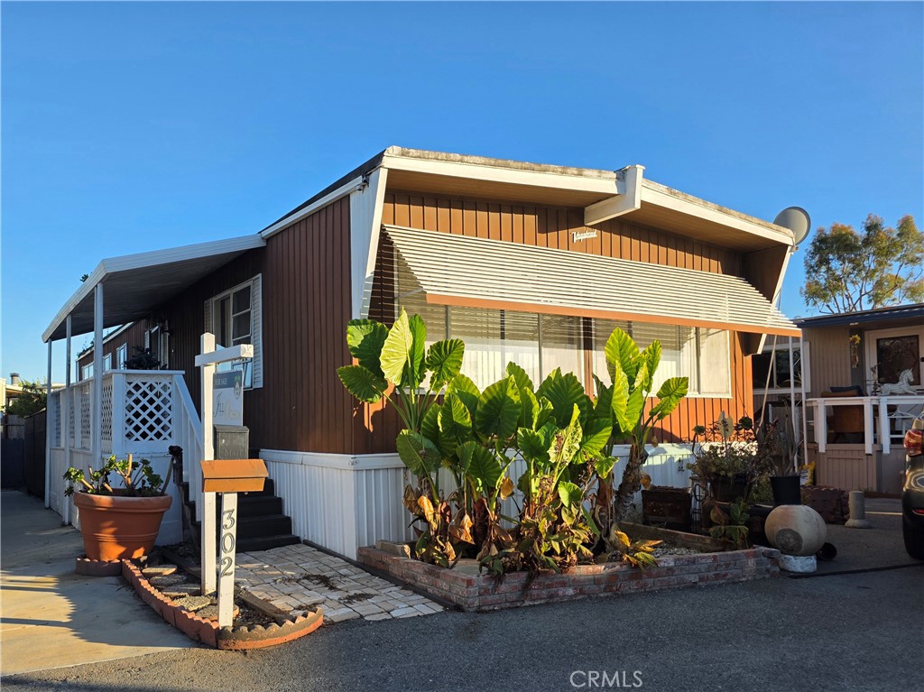 302 Sandpiper, Unit 283 Long Beach, CA 90803 - Photo 36 of 36 a front view of a house
