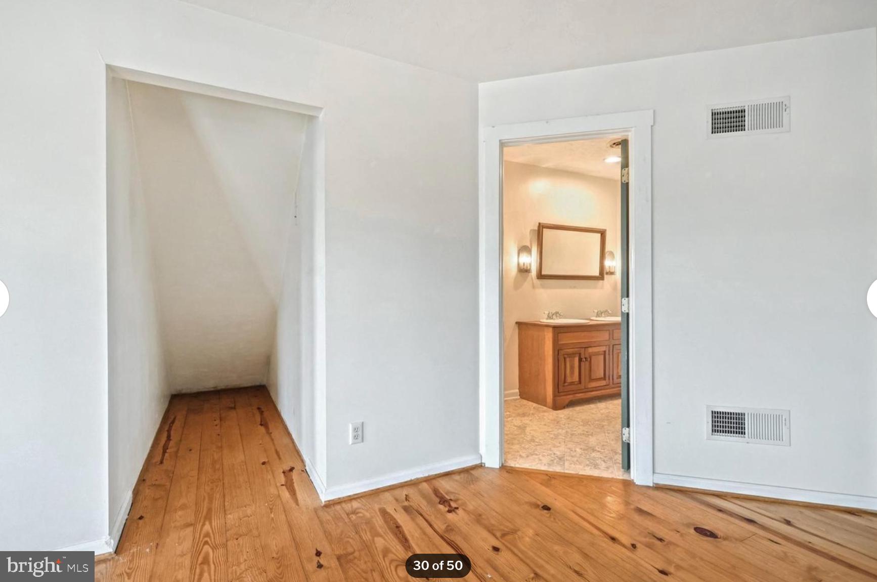 1520 Herrs Ridge Road Gettysburg, PA 17325 - Photo 30 of 51 a view of a bedroom