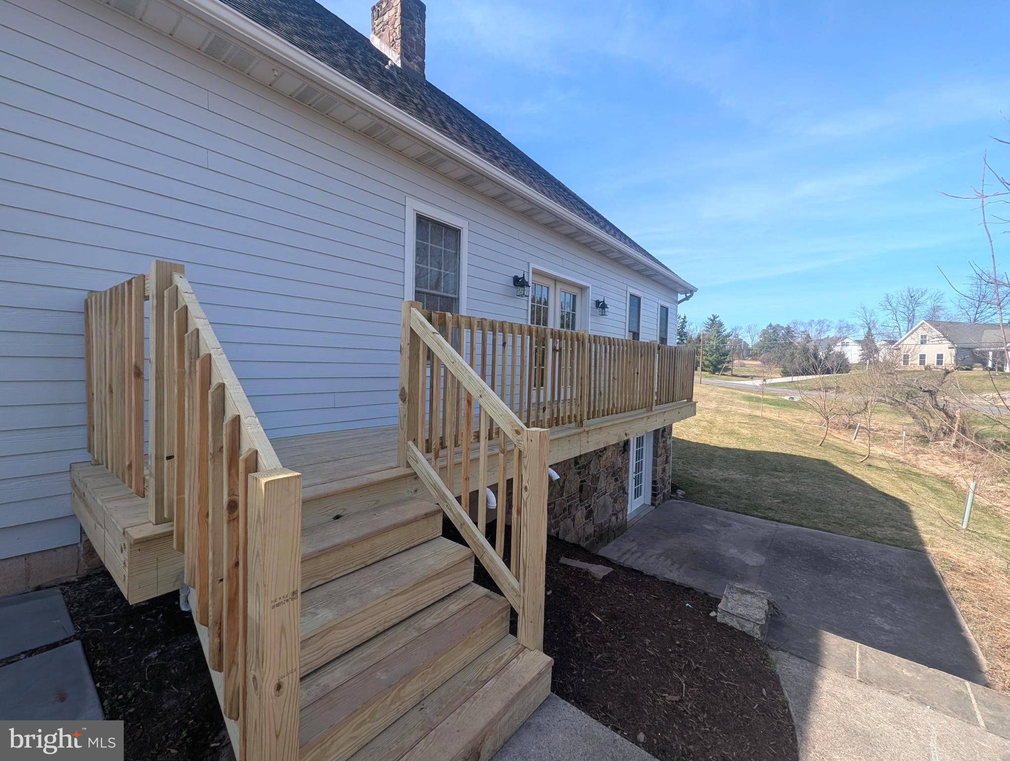 1520 Herrs Ridge Road Gettysburg, PA 17325 - Photo 5 of 45 New back deck