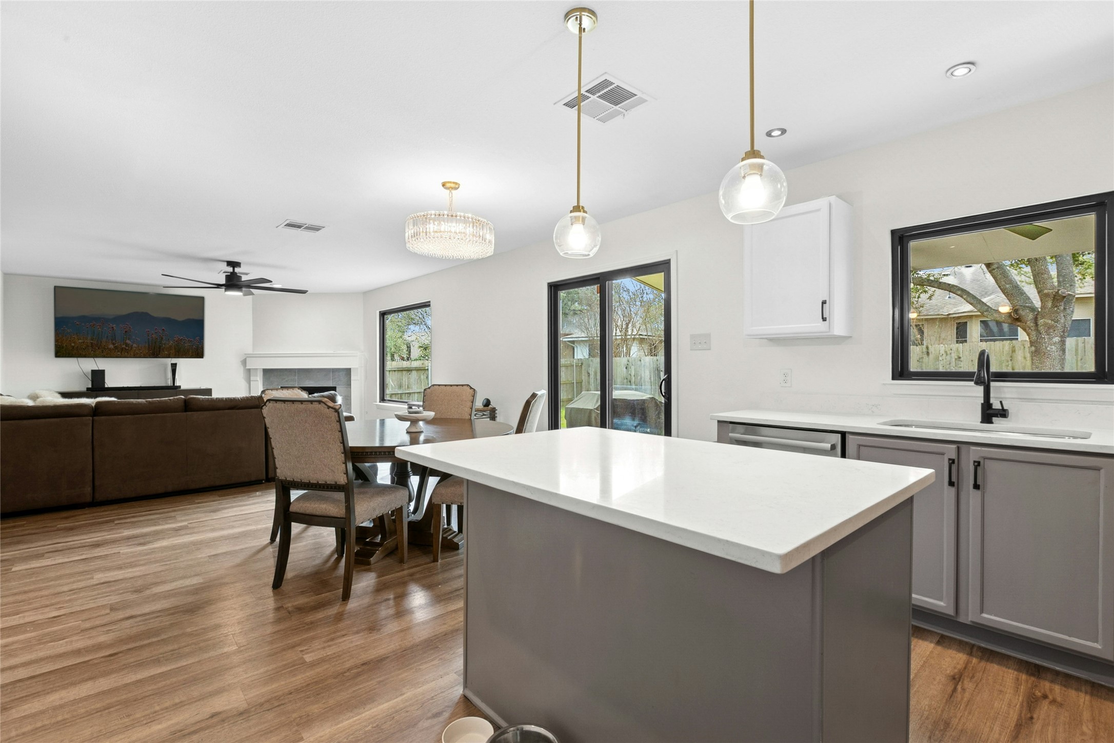 5611 Magee Bend Austin, TX 78749 - Photo 9 of 28