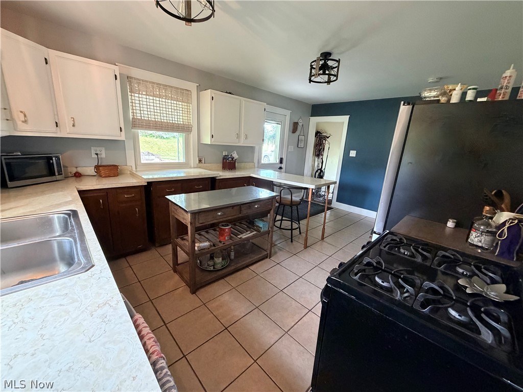335 Culler Road Weirton, WV 26062 - Photo 3 of 15