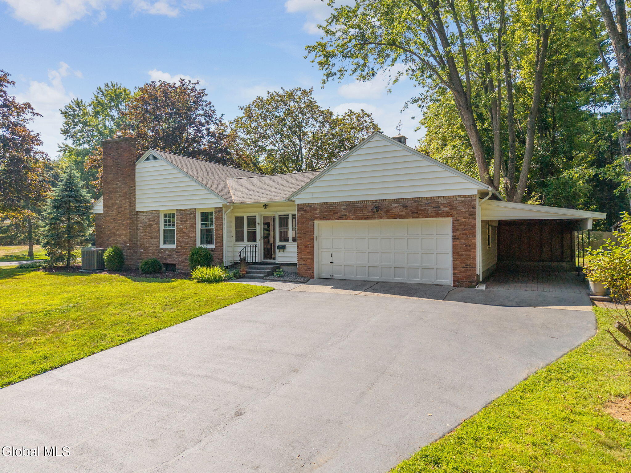 140 Mosher Road Bethlehem, NY 12054 - Photo 4 of 39 50-140MosherRd_50