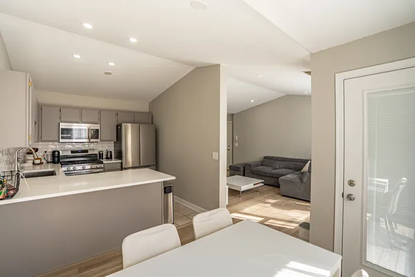 $249,900 | 383 Woodview Circle, Unit C, Elgin, IL 60120