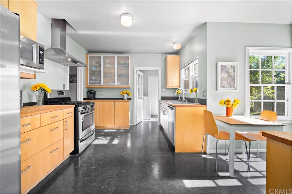 2315 North Flower Street Santa Ana, CA 92706 - Photo 14 of 37