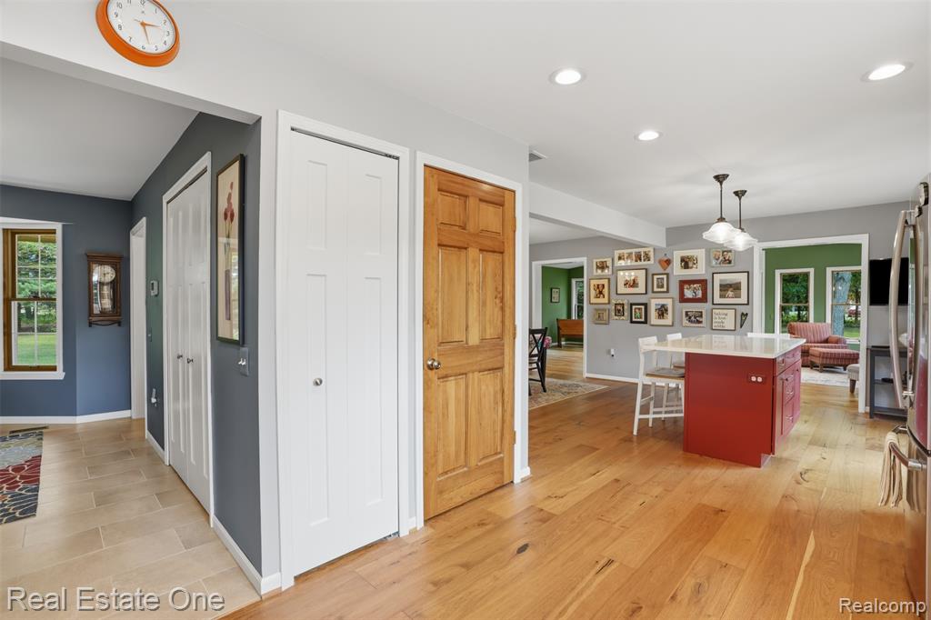 1765 Rowe Road Milford, MI 48380 - Photo 17 of 61