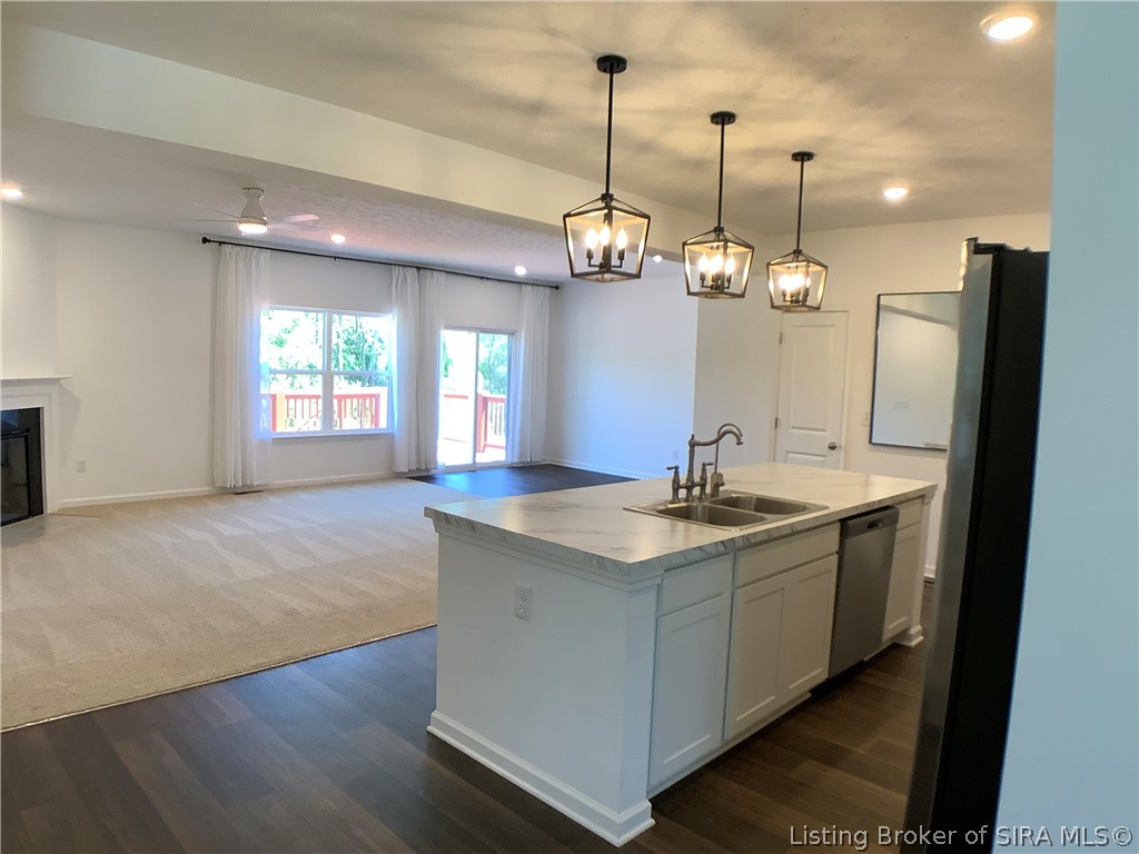 8040 Schrieber Road Floyds Knobs, IN 47119 - Photo 5 of 45