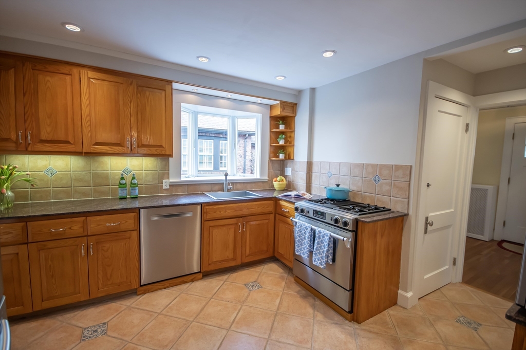 403 Common Street Belmont, MA 02478 - Photo 17 of 42