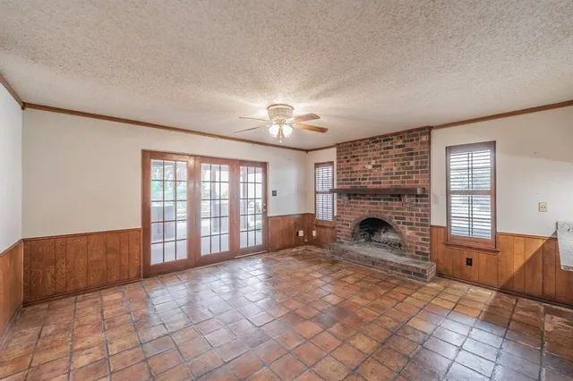$375,000 | 305 Warbler Drive, Bedford, TX 76021