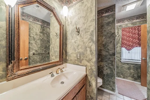 $375,000 | 305 Warbler Drive, Bedford, TX 76021